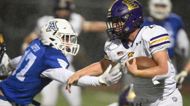 Acalanes 49, Escalon 14 NorCal playoffs by Eric Taylor 12-1-2023120120234 (2)