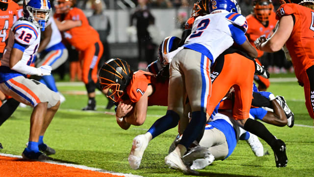 East St. Louis stops Edwardsville quarterback Jake Curry