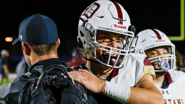 De Smet 2025 quarterback Dillon Duff