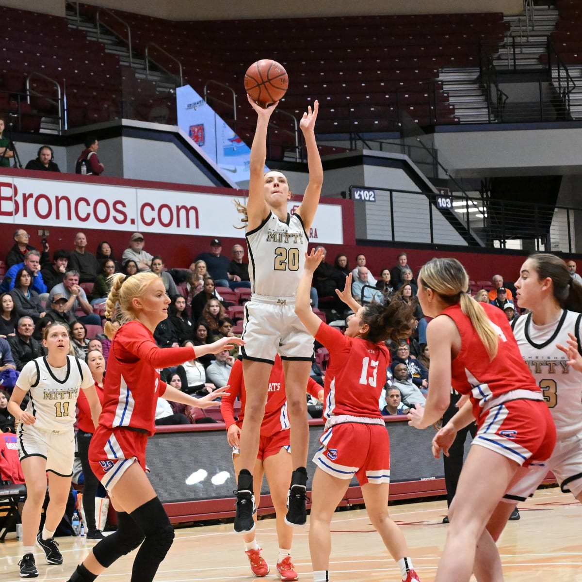 National No. 1 Mitty doubles up St. Ignatius to win 32nd CIF Central Coast  Section girls basketball championship - Sports Illustrated High School  News, Analysis and More