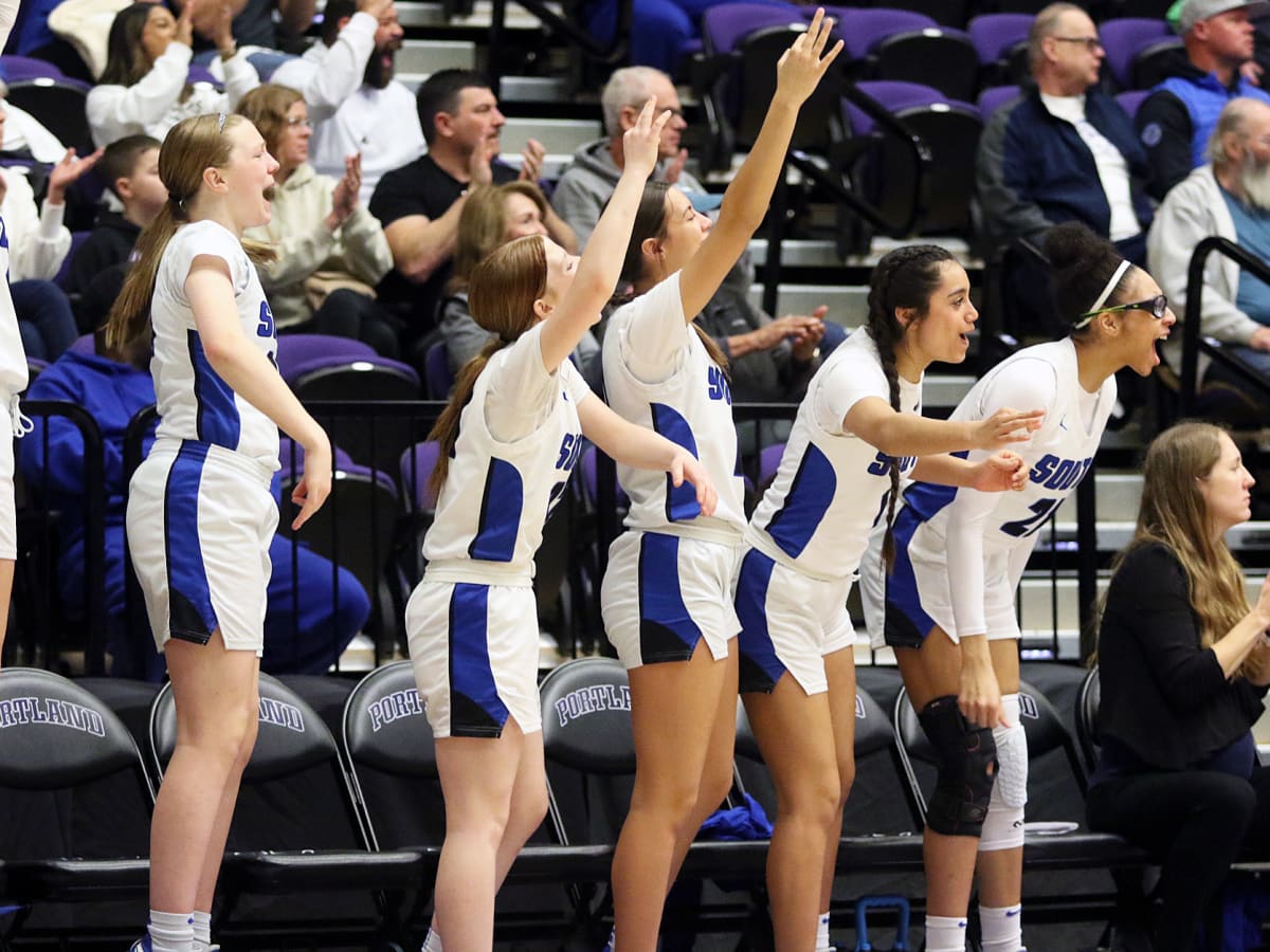 South Medford players believed in themselves — and now Panthers are back in  Oregon 6A girls basketball final - Sports Illustrated High School News,  Analysis and More