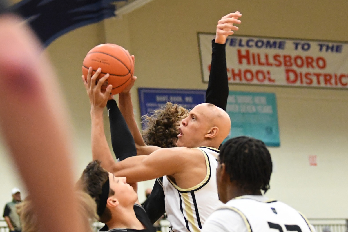 Link-Academy.Tualatin.boys-basketball.LSI-2021.Leon-Neuschwander.21