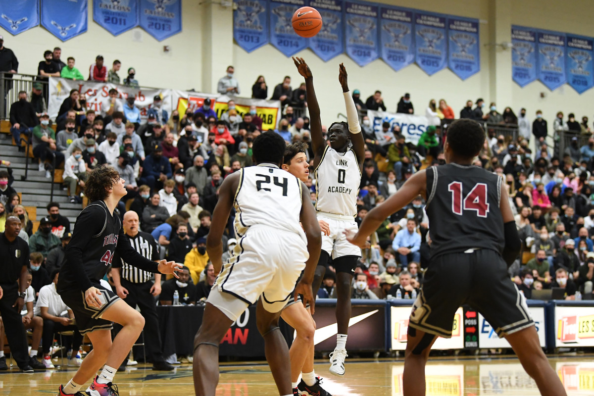 Link-Academy.Tualatin.boys-basketball.LSI-2021.Leon-Neuschwander.68