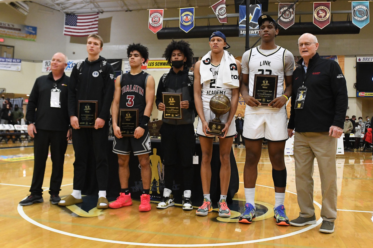 Link-Academy.Tualatin.boys-basketball.postgame.LSI-2021.Leon-Neuschwander.18