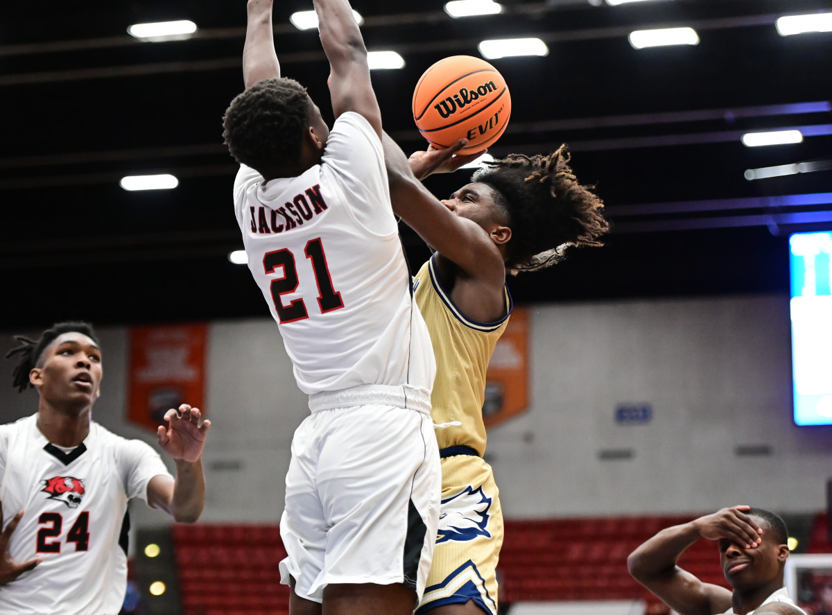 Look: Calvary Christian Academy repeats as Florida 4A boys basketball state  champions - Sports Illustrated High School News, Analysis and More