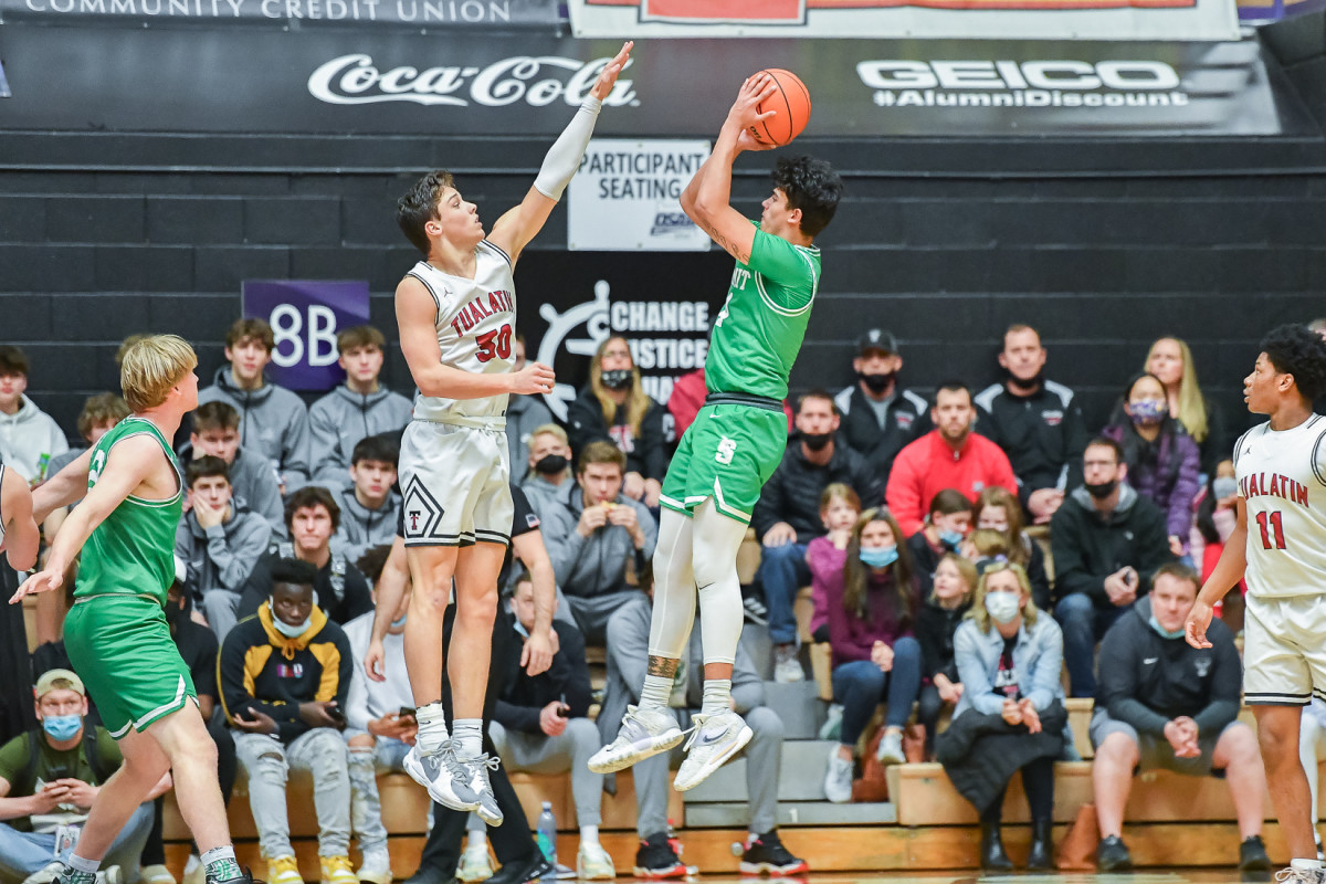 Tualatin Summit boys basketball Ken Waz 8