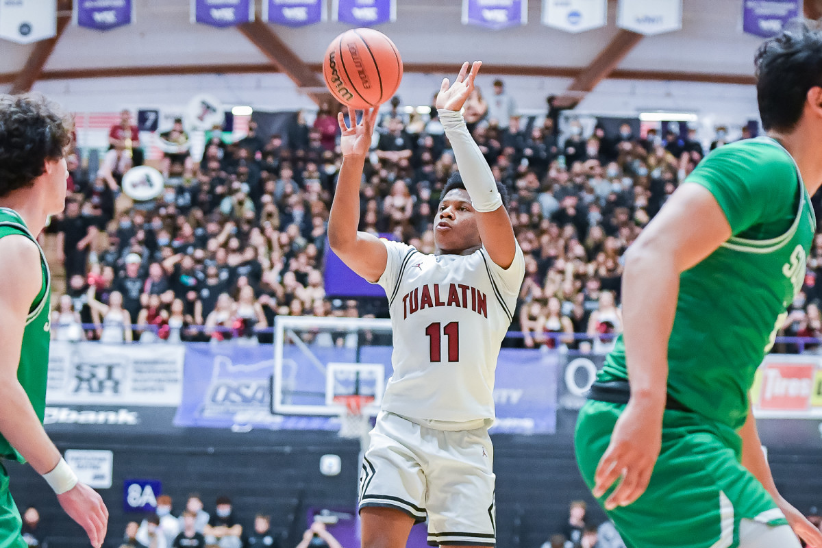 Tualatin Summit boys basketball Ken Waz 17