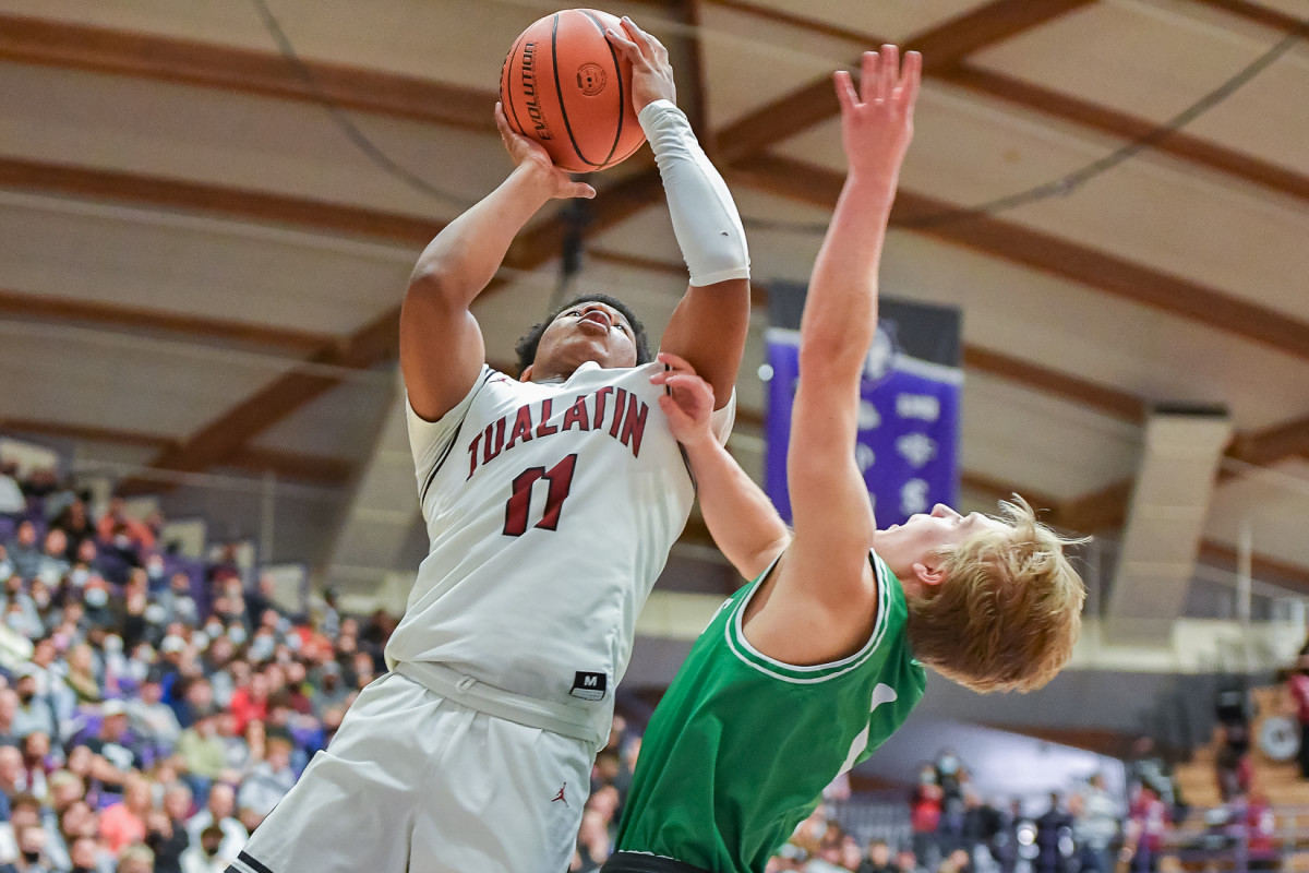 Tualatin Summit boys basketball Ken Waz 19