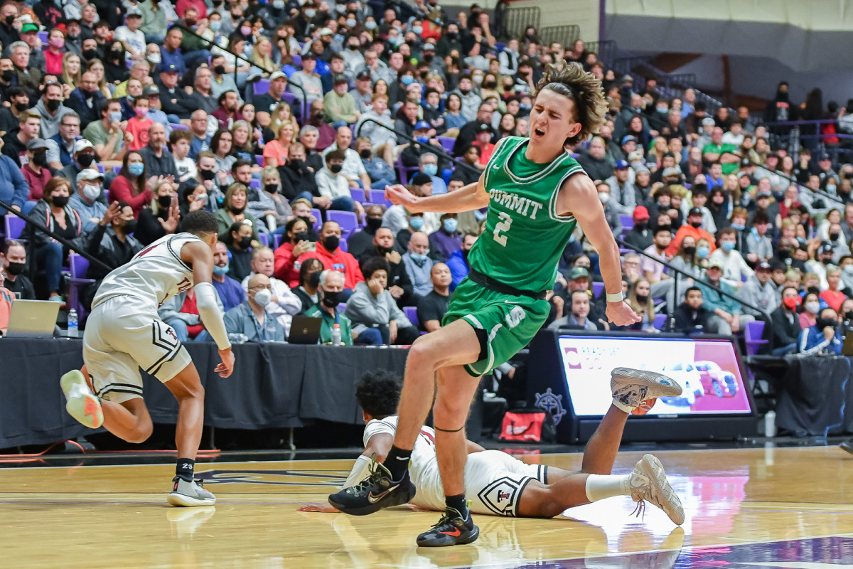 Tualatin Summit boys basketball Ken Waz 27