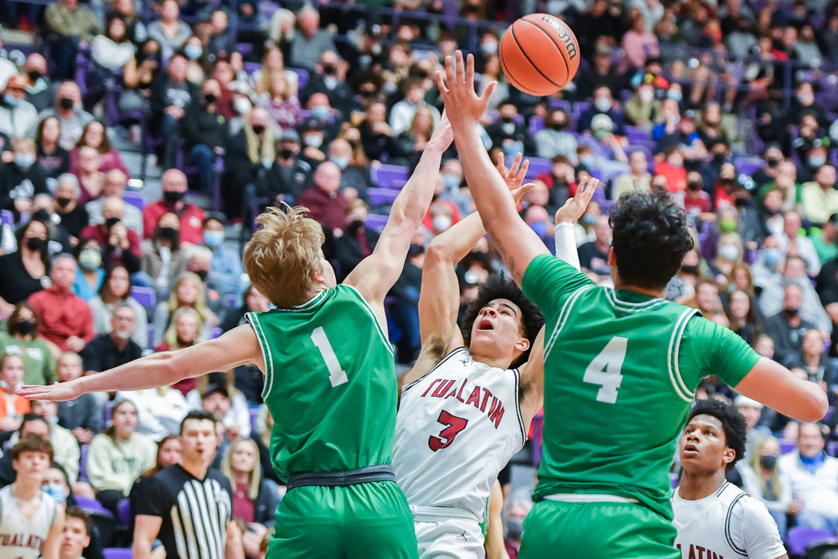 Tualatin Summit boys basketball Ken Waz 31