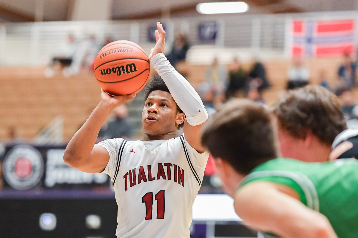 Tualatin Summit boys basketball Ken Waz 41