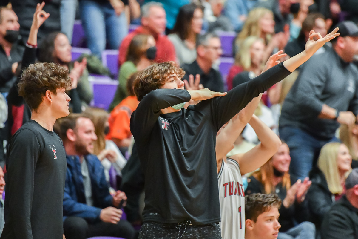 Tualatin Summit boys basketball Ken Waz 40