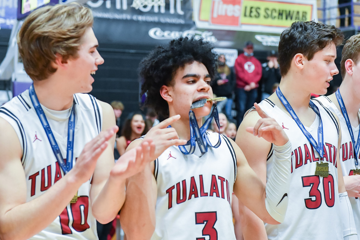 Tualatin Summit boys basketball Ken Waz 108