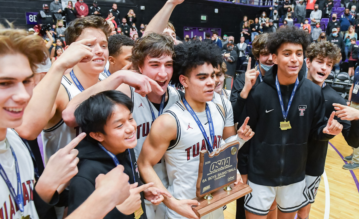 Tualatin Summit boys basketball Ken Waz 111