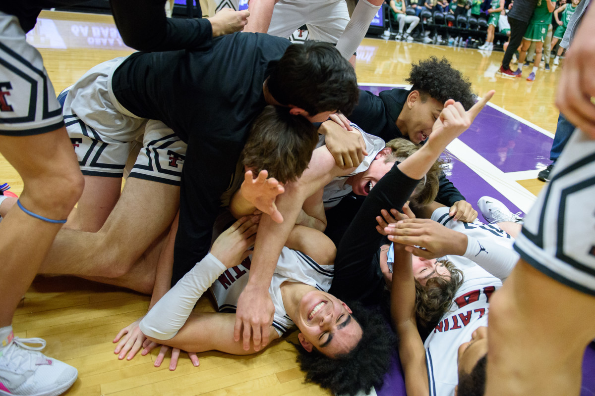 Tualatin Summit boys basketball Ken Waz 127