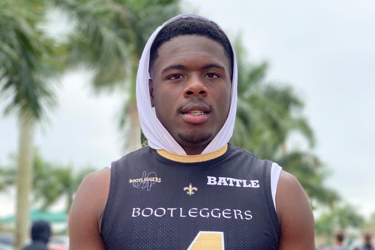 Rueben Owens, nation's No. 1 running back, posts surprising 'commitment  video' - Sports Illustrated High School News, Analysis and More