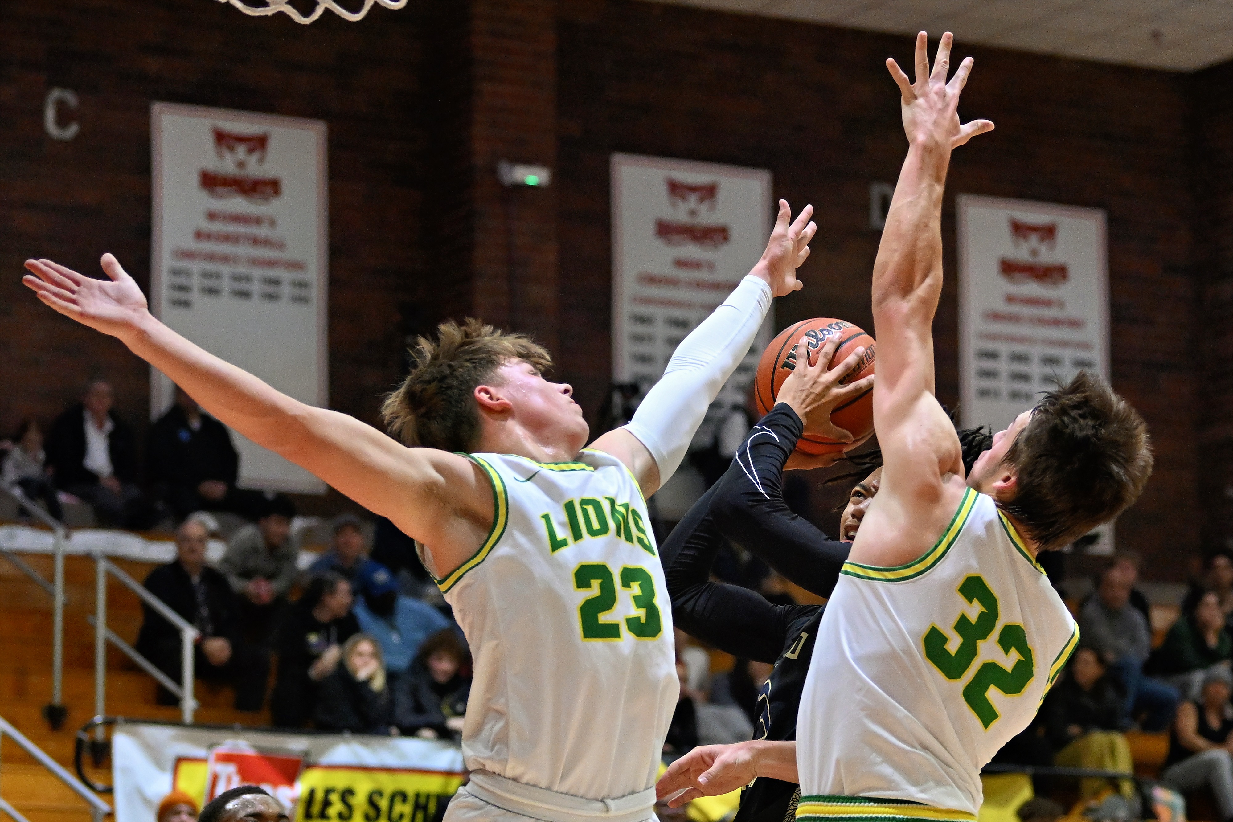 West Linn St. John Bosco boys basketball Oregon Capitol City Classic final Leon Neuschwander 8