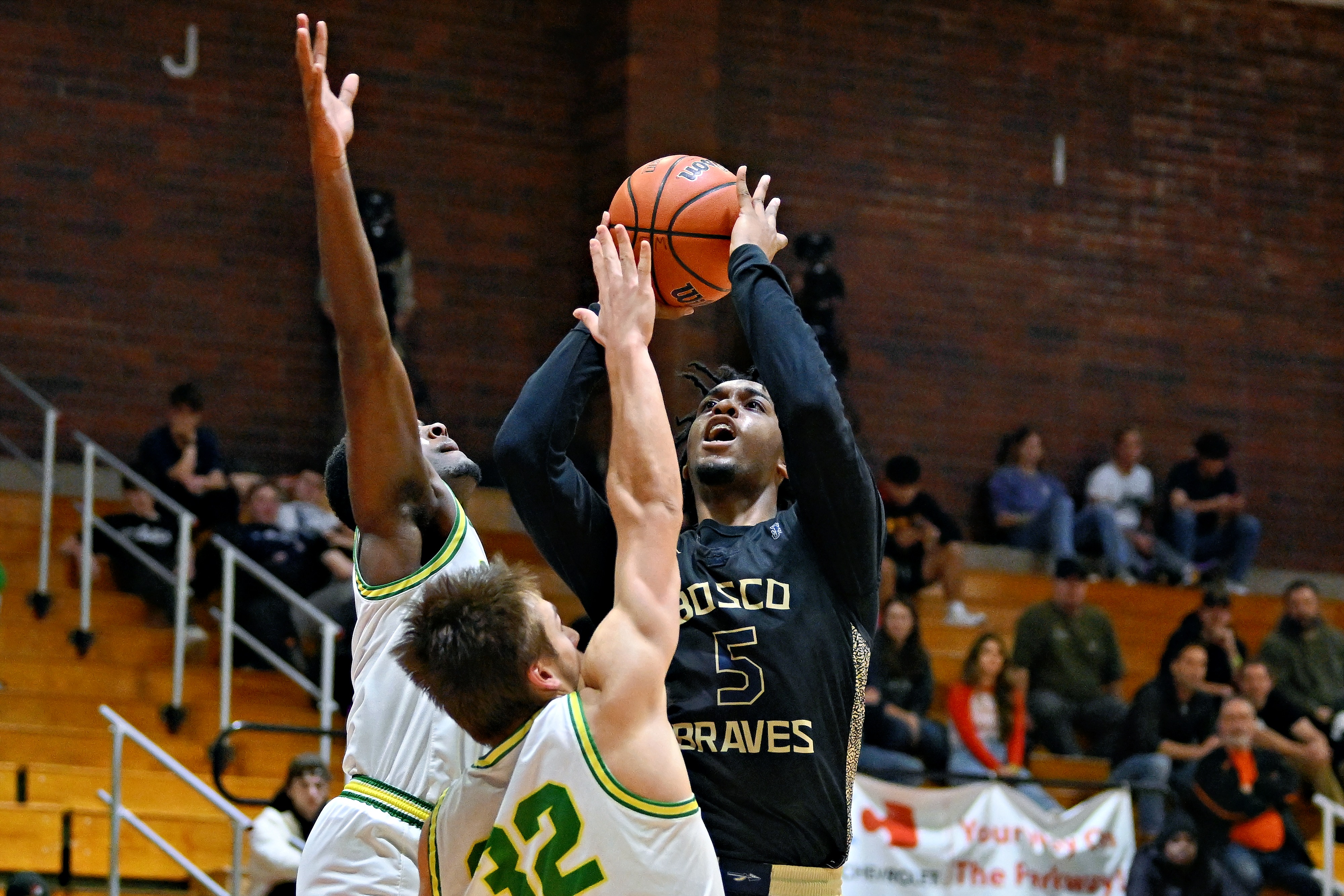 West Linn St. John Bosco boys basketball Oregon Capitol City Classic final Leon Neuschwander 35