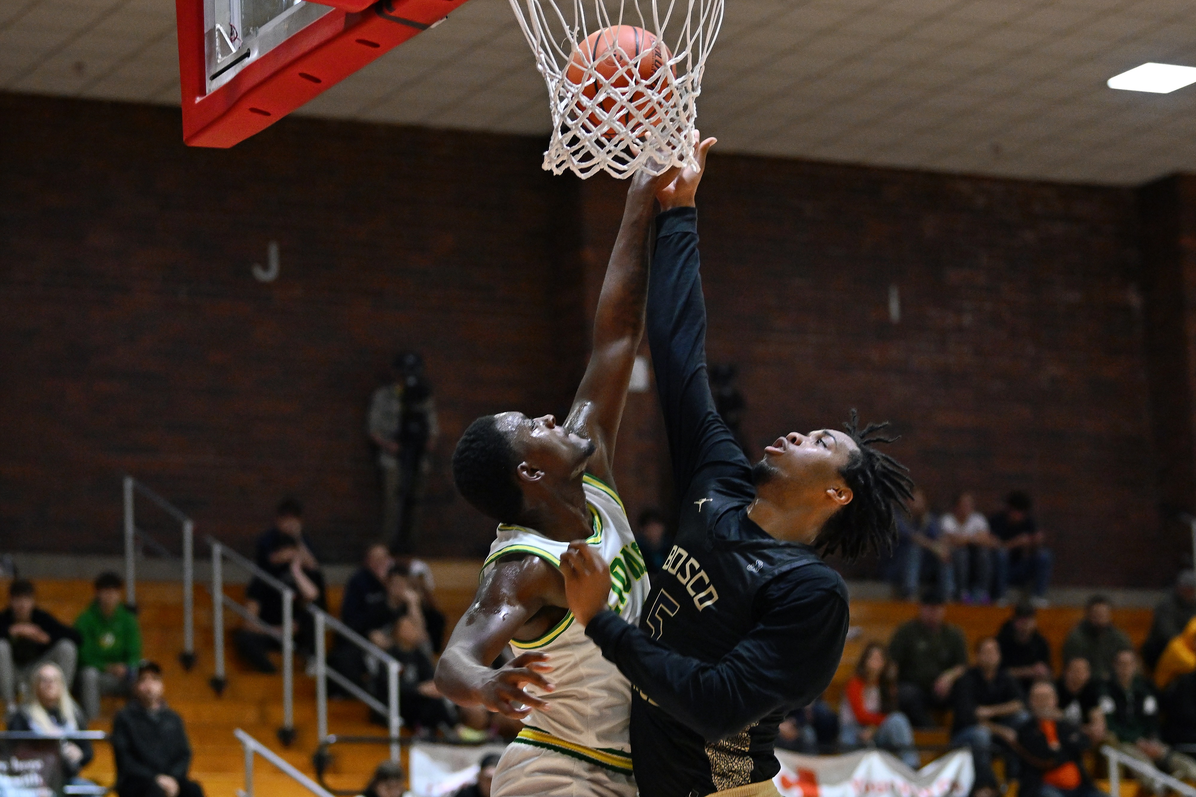 West Linn St. John Bosco boys basketball Oregon Capitol City Classic final Leon Neuschwander 47