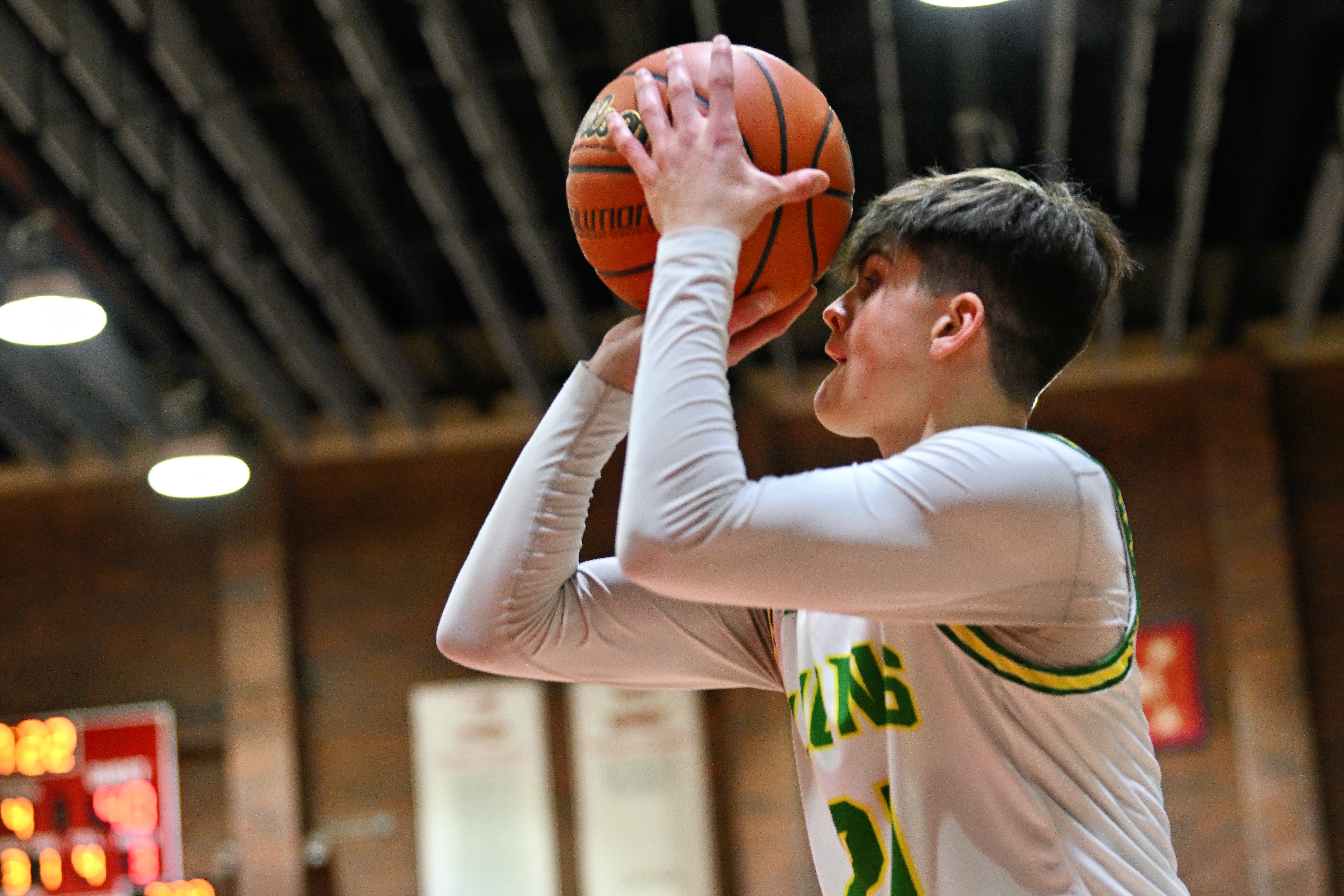 West Linn St. John Bosco boys basketball Oregon Capitol City Classic final Leon Neuschwander 50