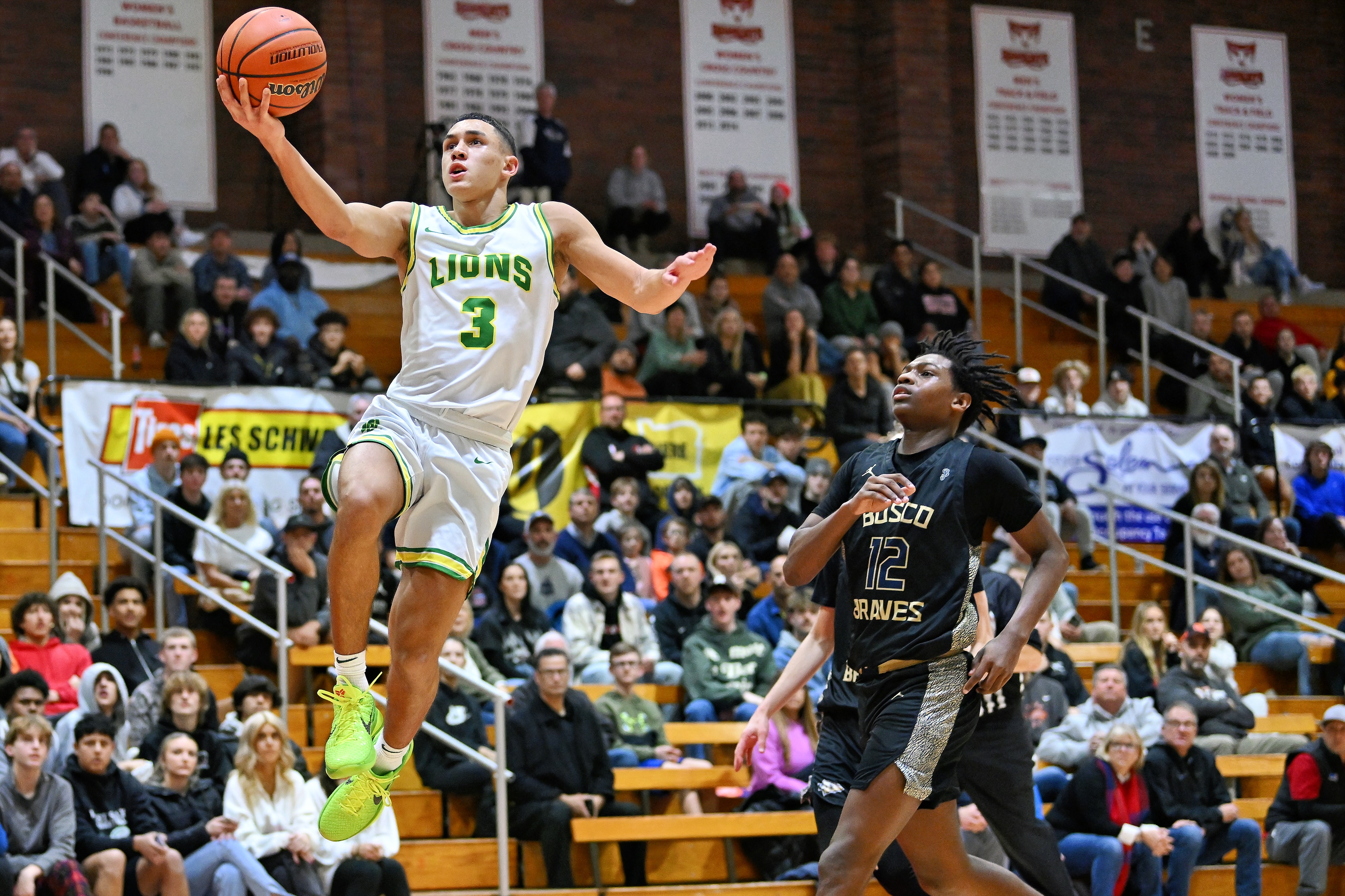 West Linn St. John Bosco boys basketball Oregon Capitol City Classic final Leon Neuschwander 60