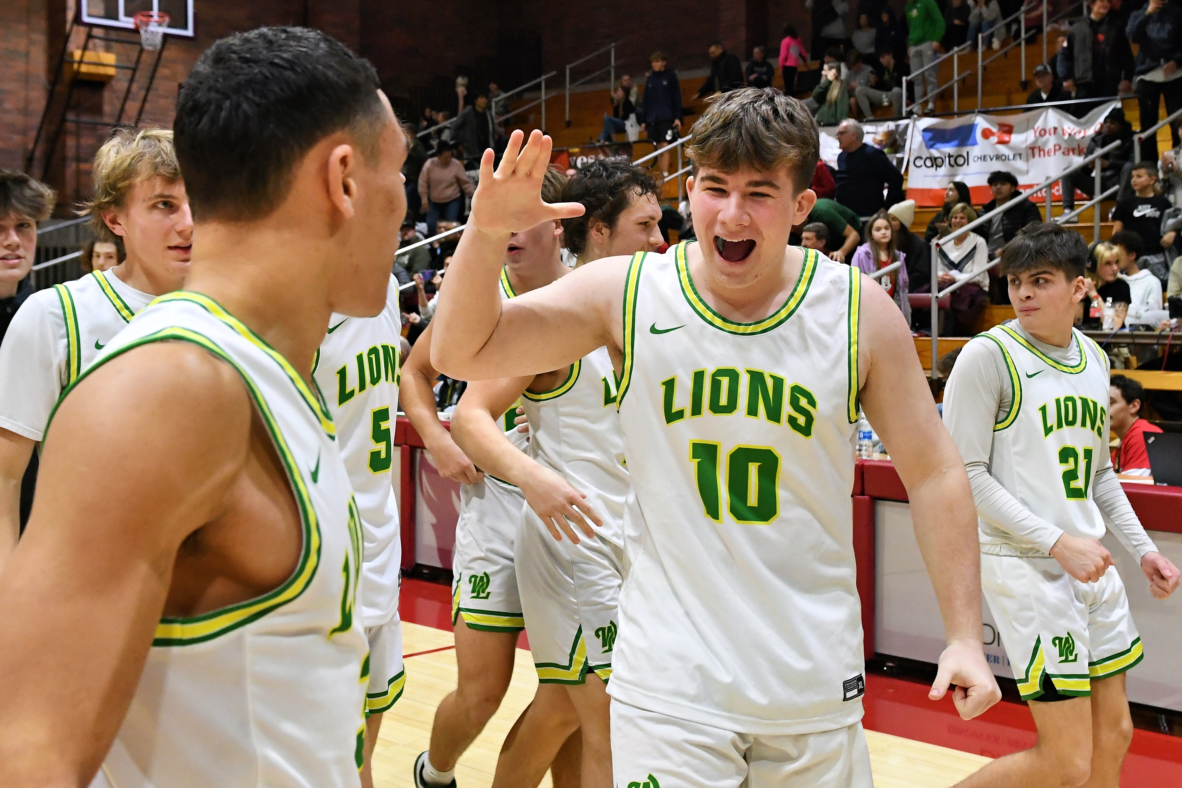 West Linn St. John Bosco boys basketball Oregon Capitol City Classic final Leon Neuschwander 64