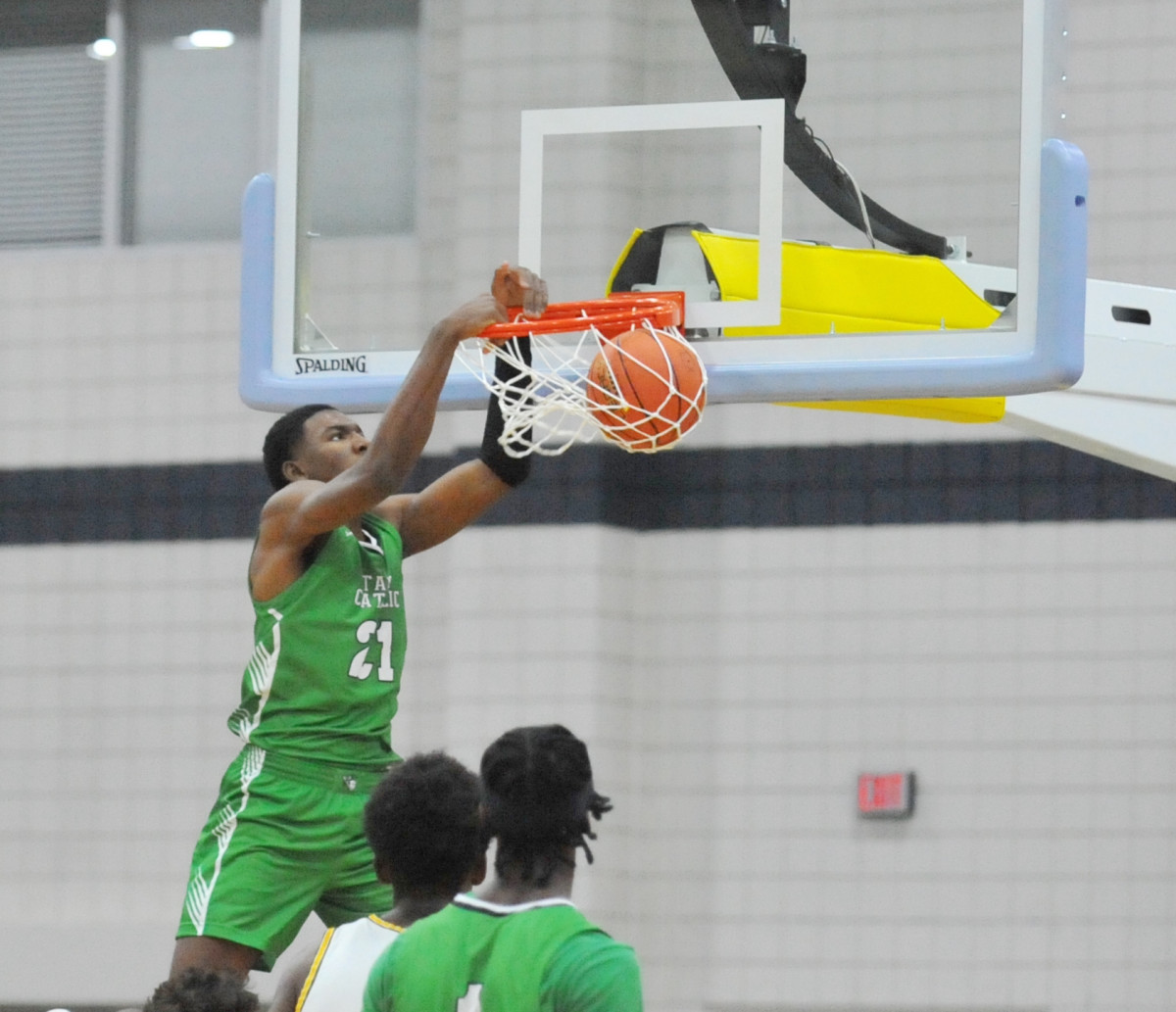 Tampa Catholic's Karter Knox throws down an alley-oop slam dunk.