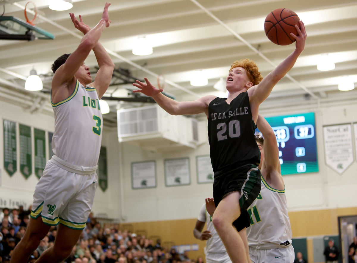 Leo Rickets (20) swoops in for two. Photo: Dennis Lee