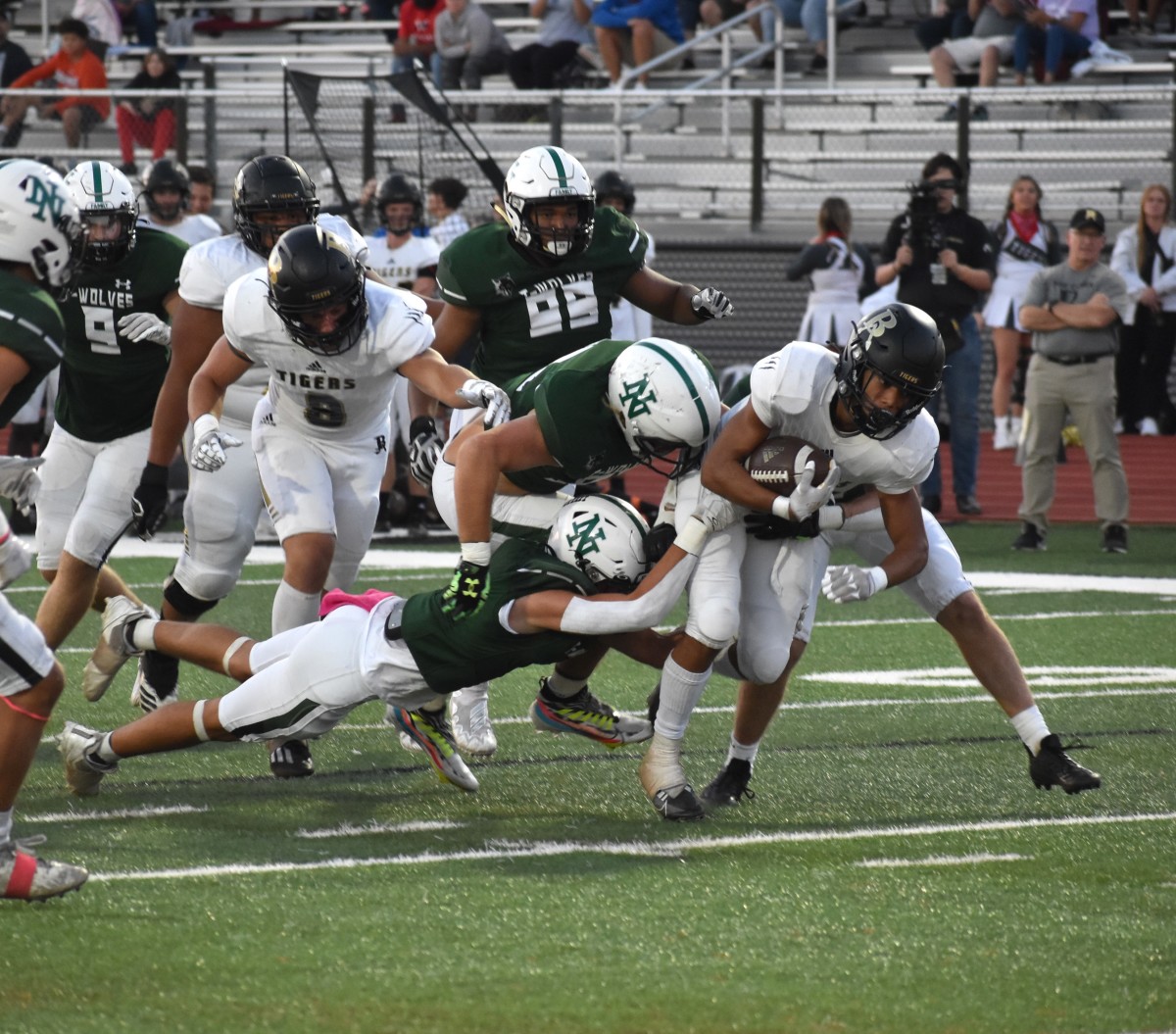 Broken Arrow running back Kaydin Jones, with ball, by Michael Kinney