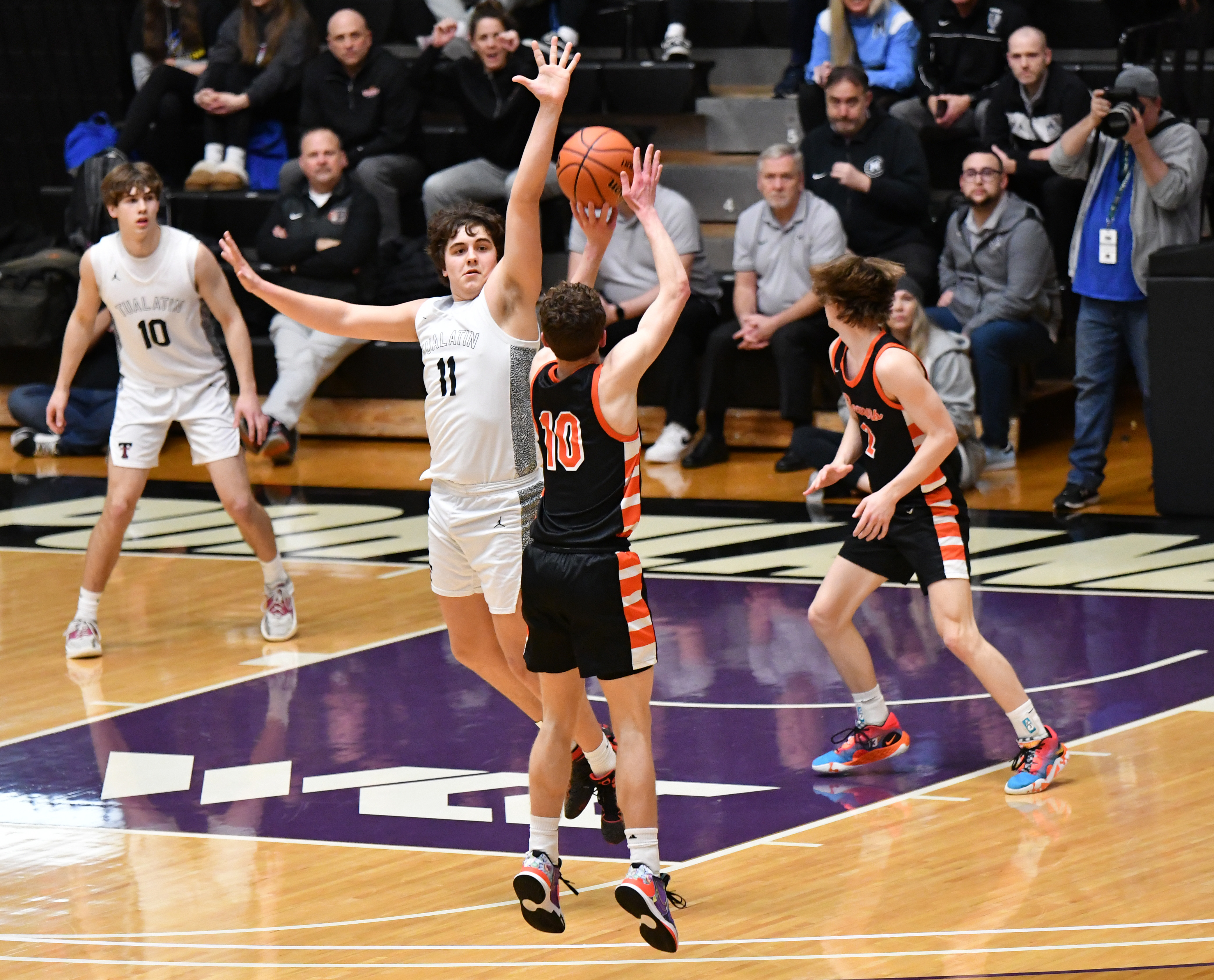 Beaverton Tualatin 6A Oregon boys basketball quarterfinal Taylor Balkom 29