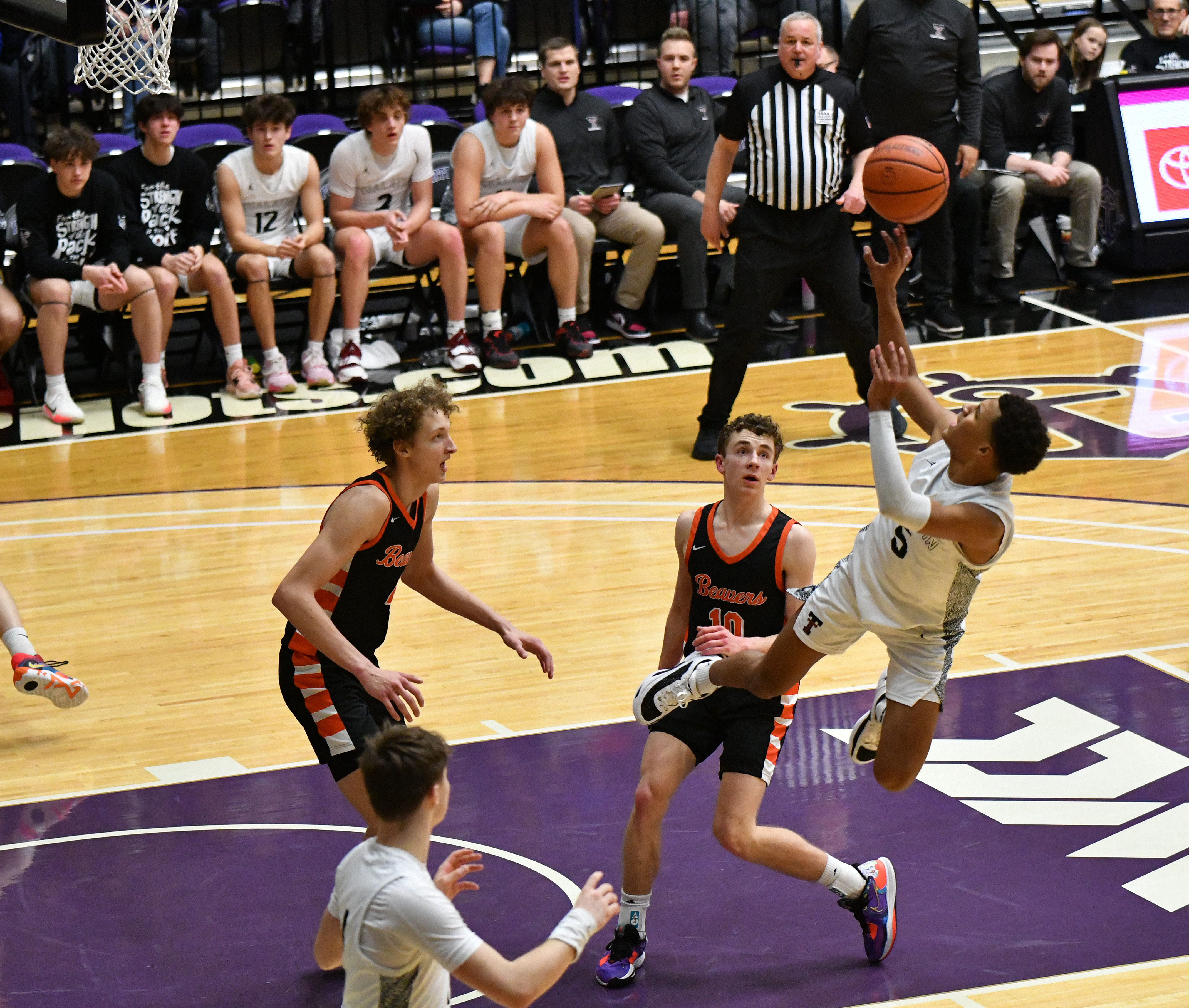 Beaverton Tualatin 6A Oregon boys basketball quarterfinal Taylor Balkom 30