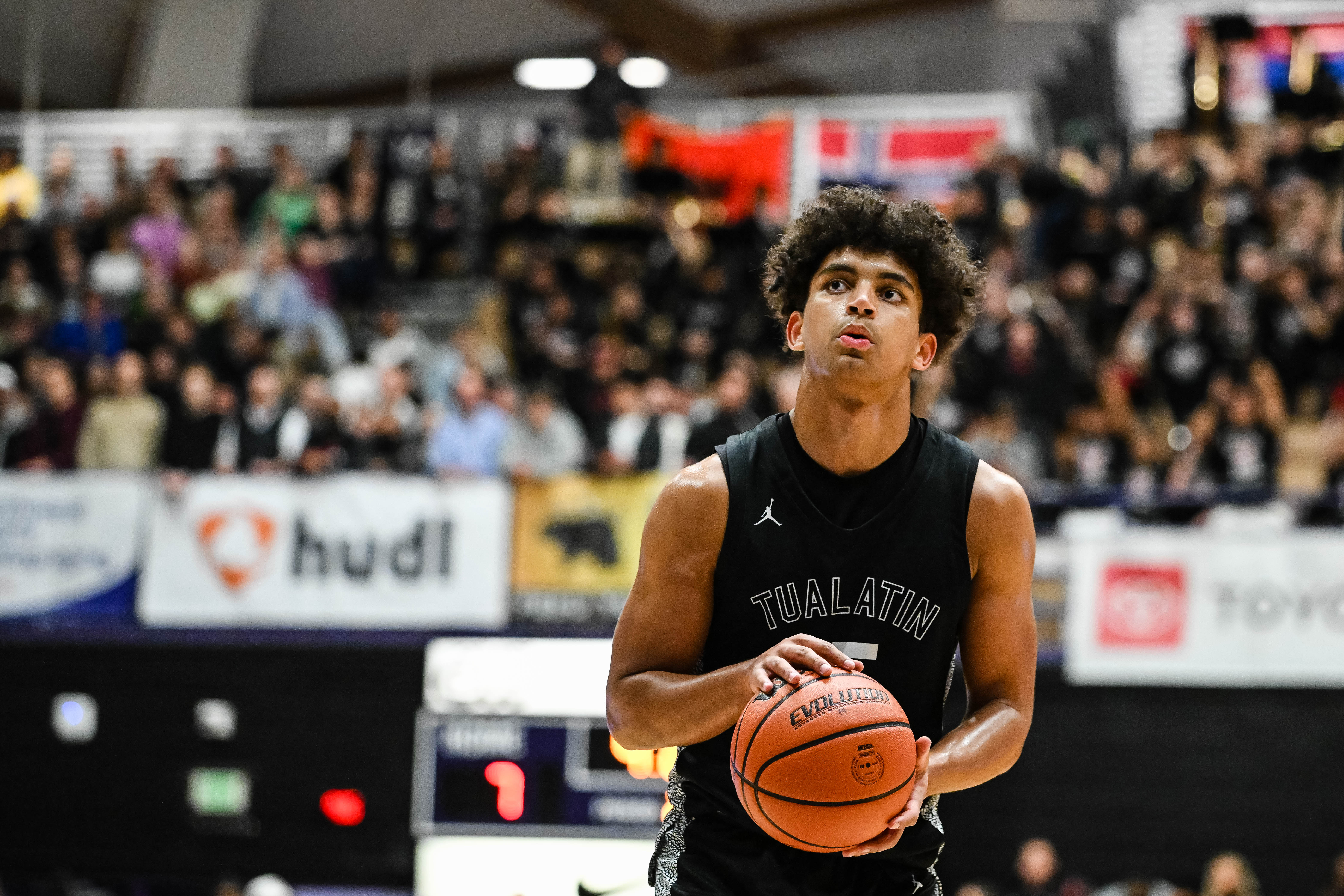 West Linn Tualatin 6A Oregon boys basketball final Naji Saker 1 -90