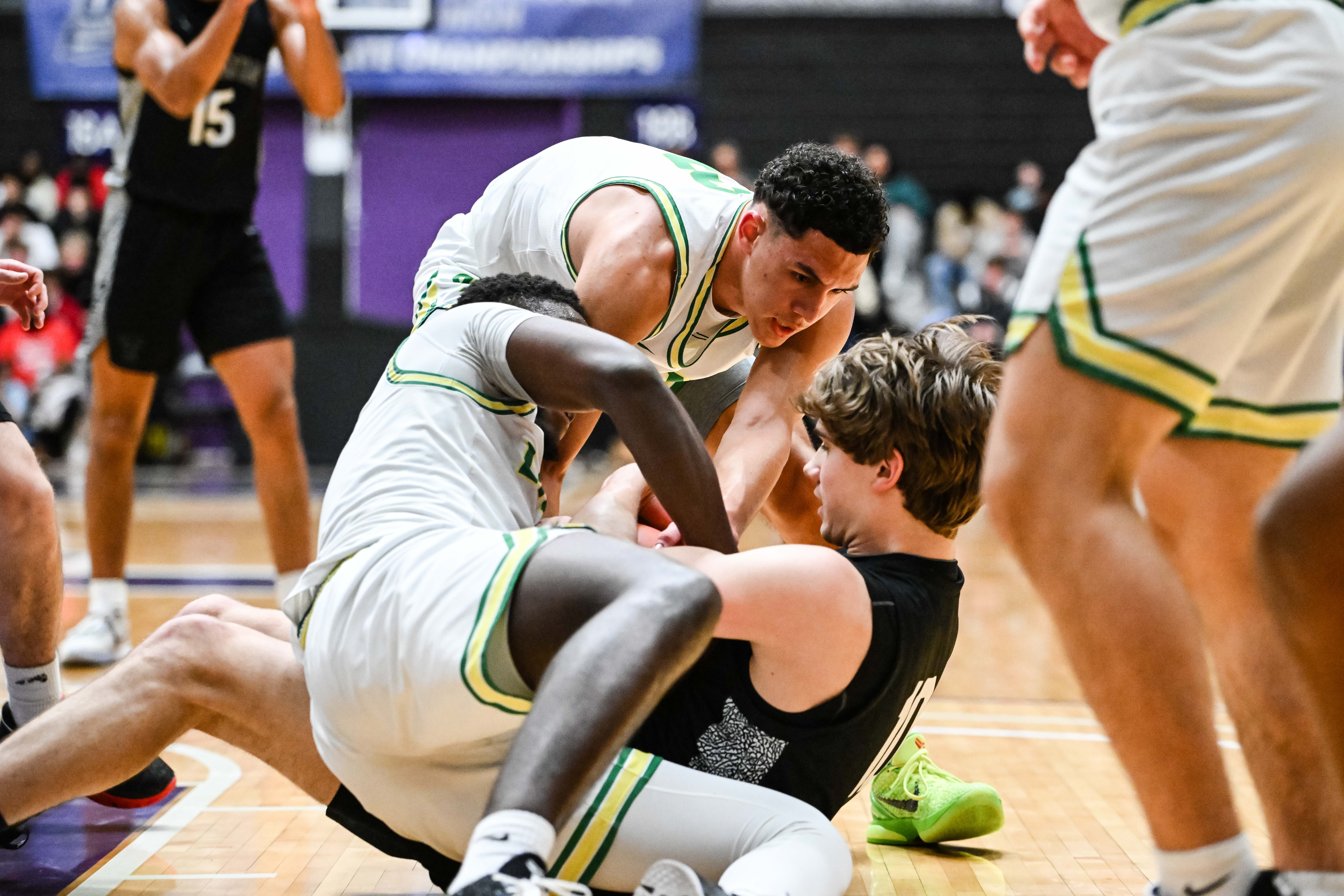 West Linn Tualatin 6A Oregon boys basketball final Naji Saker 1 -94