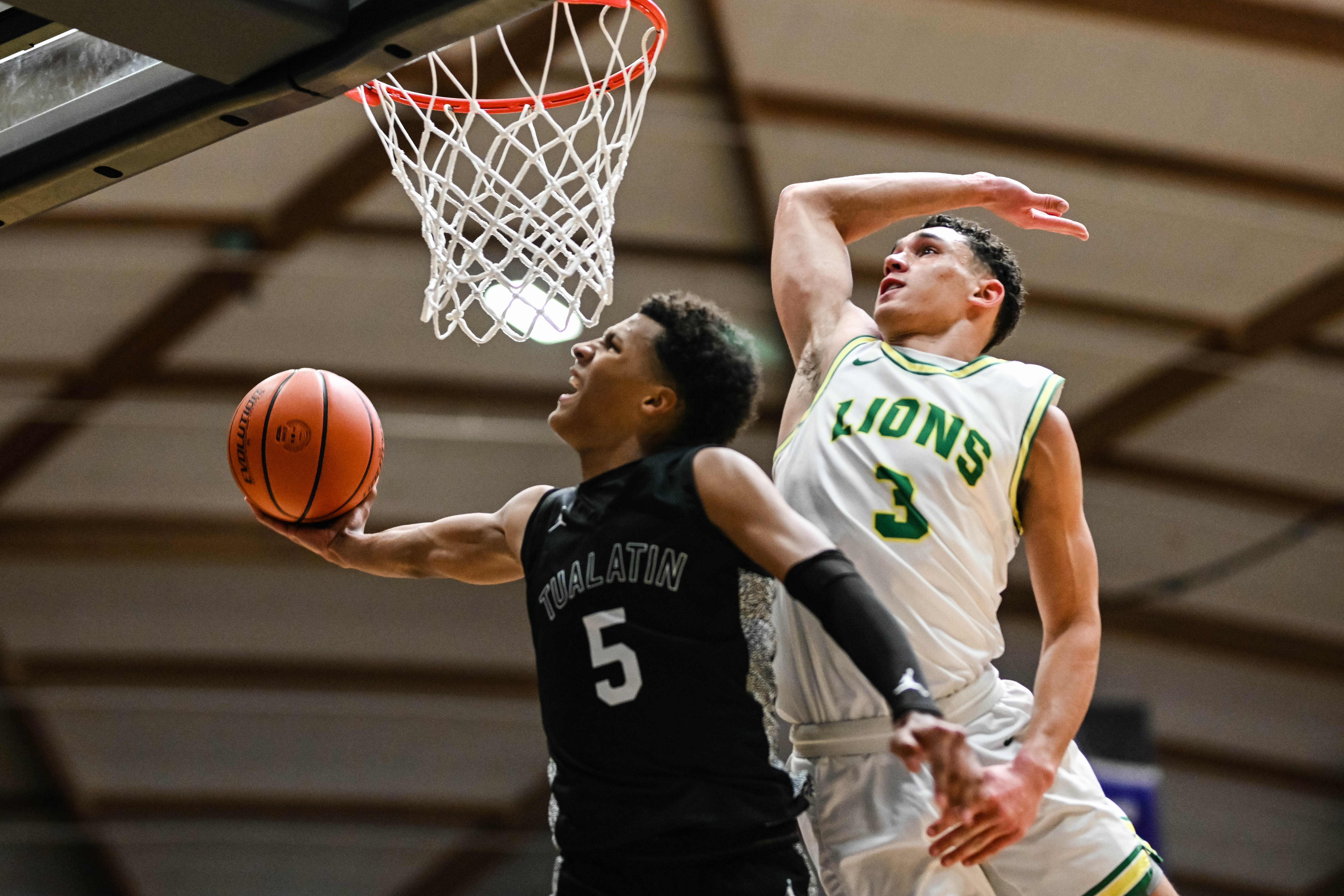 West Linn Tualatin 6A Oregon boys basketball final Naji Saker 1 -138