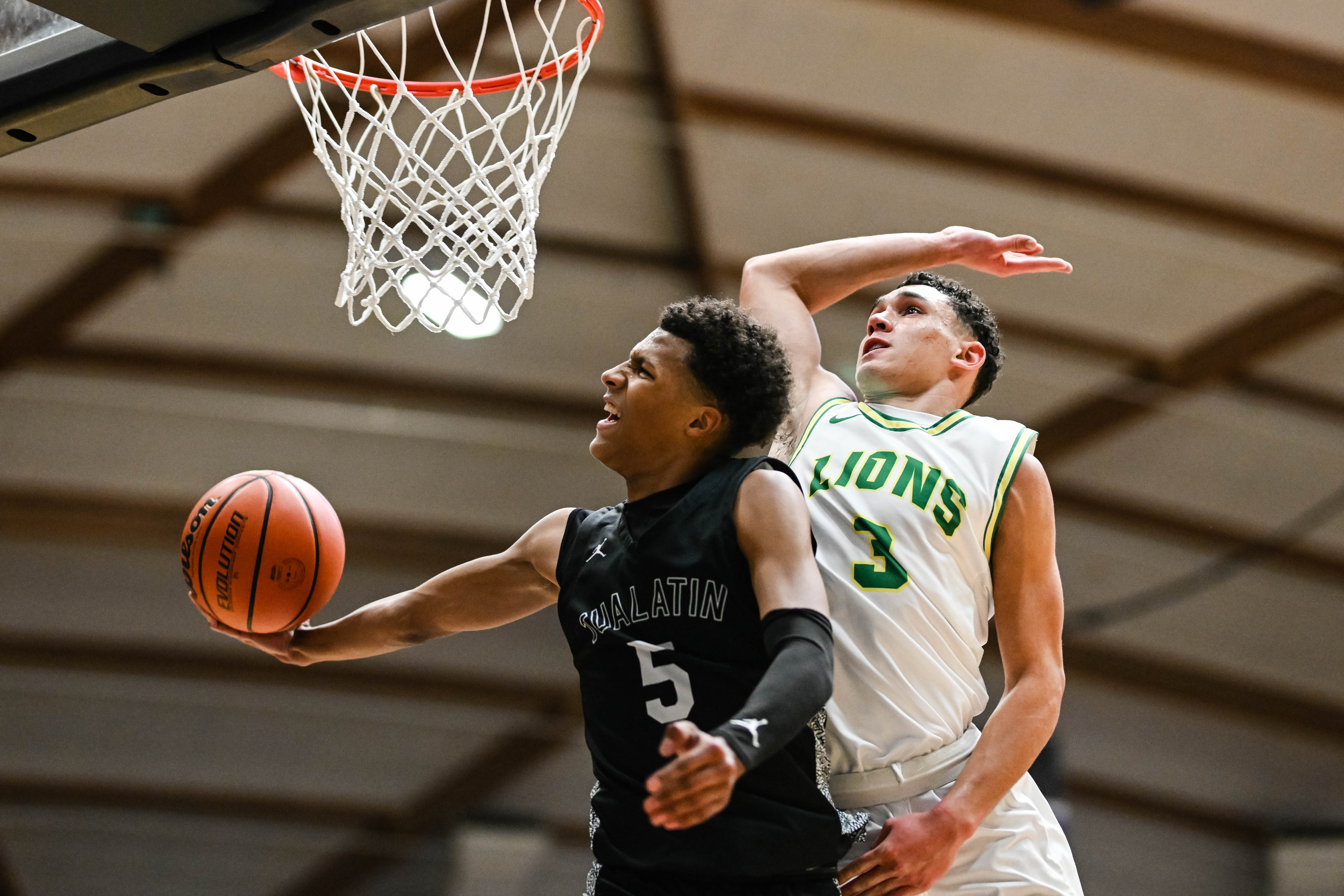 West Linn Tualatin 6A Oregon boys basketball final Naji Saker 1 -137