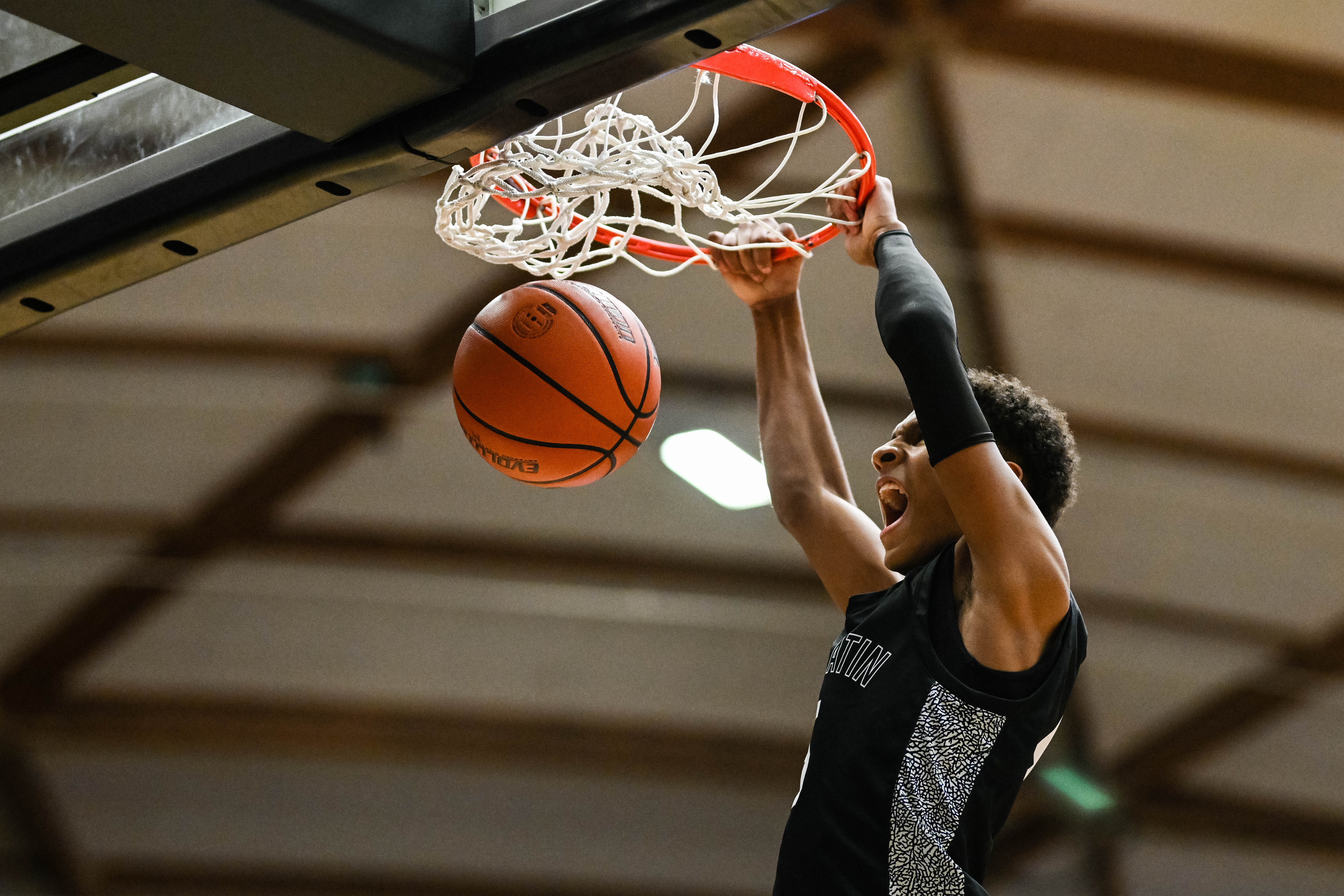 West Linn Tualatin 6A Oregon boys basketball final Naji Saker 1 -145