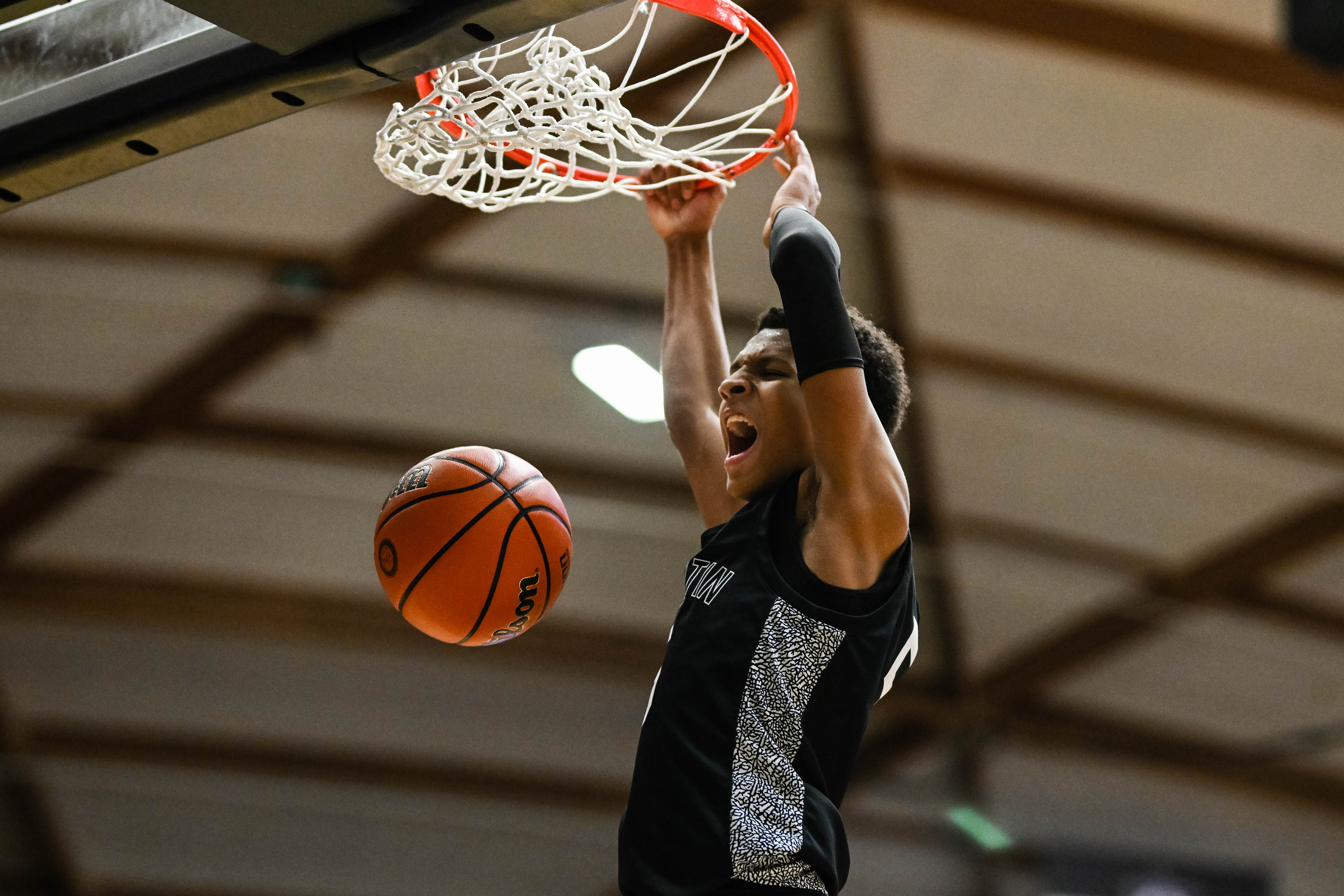 West Linn Tualatin 6A Oregon boys basketball final Naji Saker 1 -147