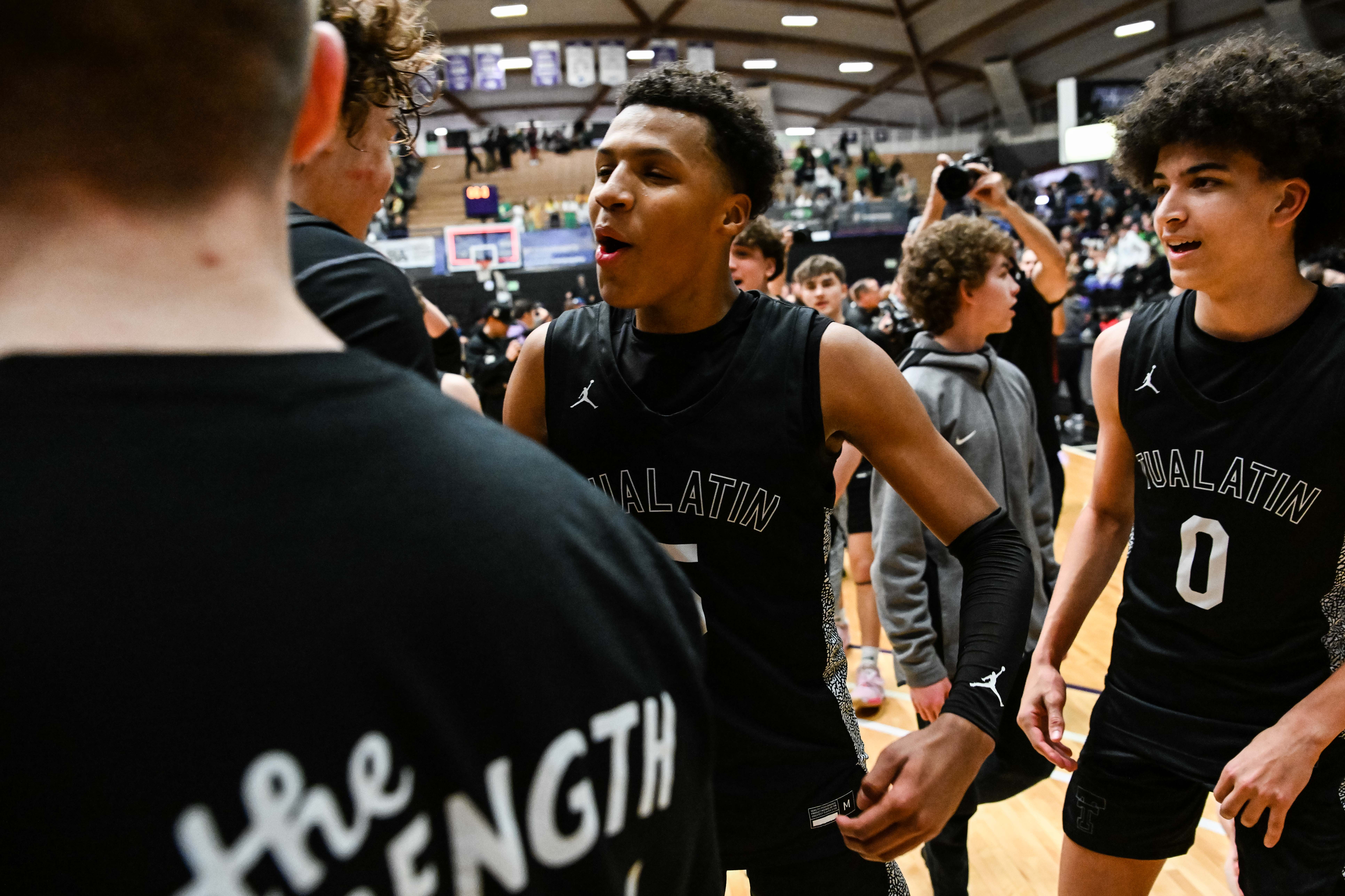 West Linn Tualatin 6A Oregon boys basketball final Naji Saker 1 -210