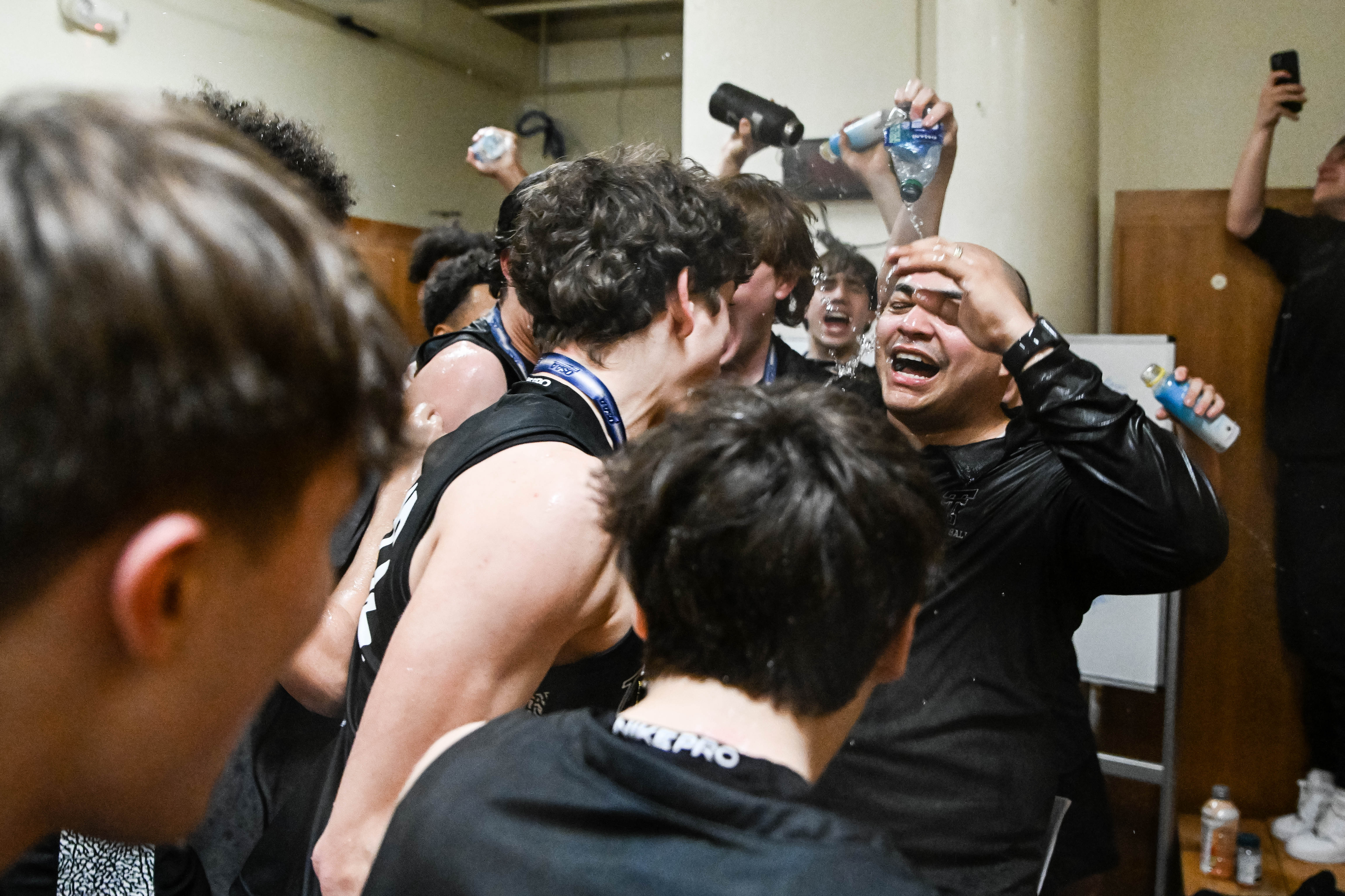 West Linn Tualatin 6A Oregon boys basketball final Naji Saker 1 -251