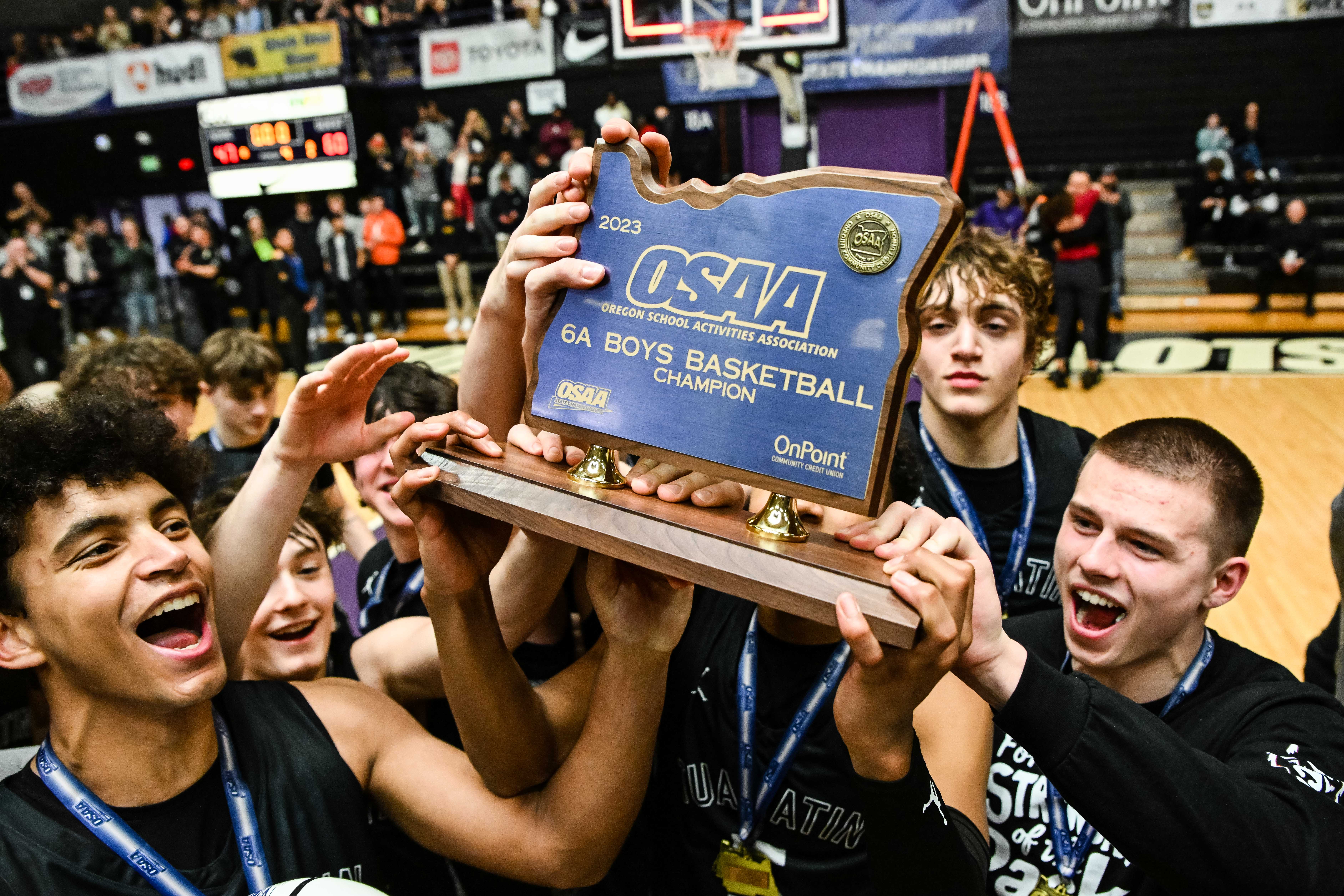 West Linn Tualatin 6A Oregon boys basketball final Naji Saker 1 -5555