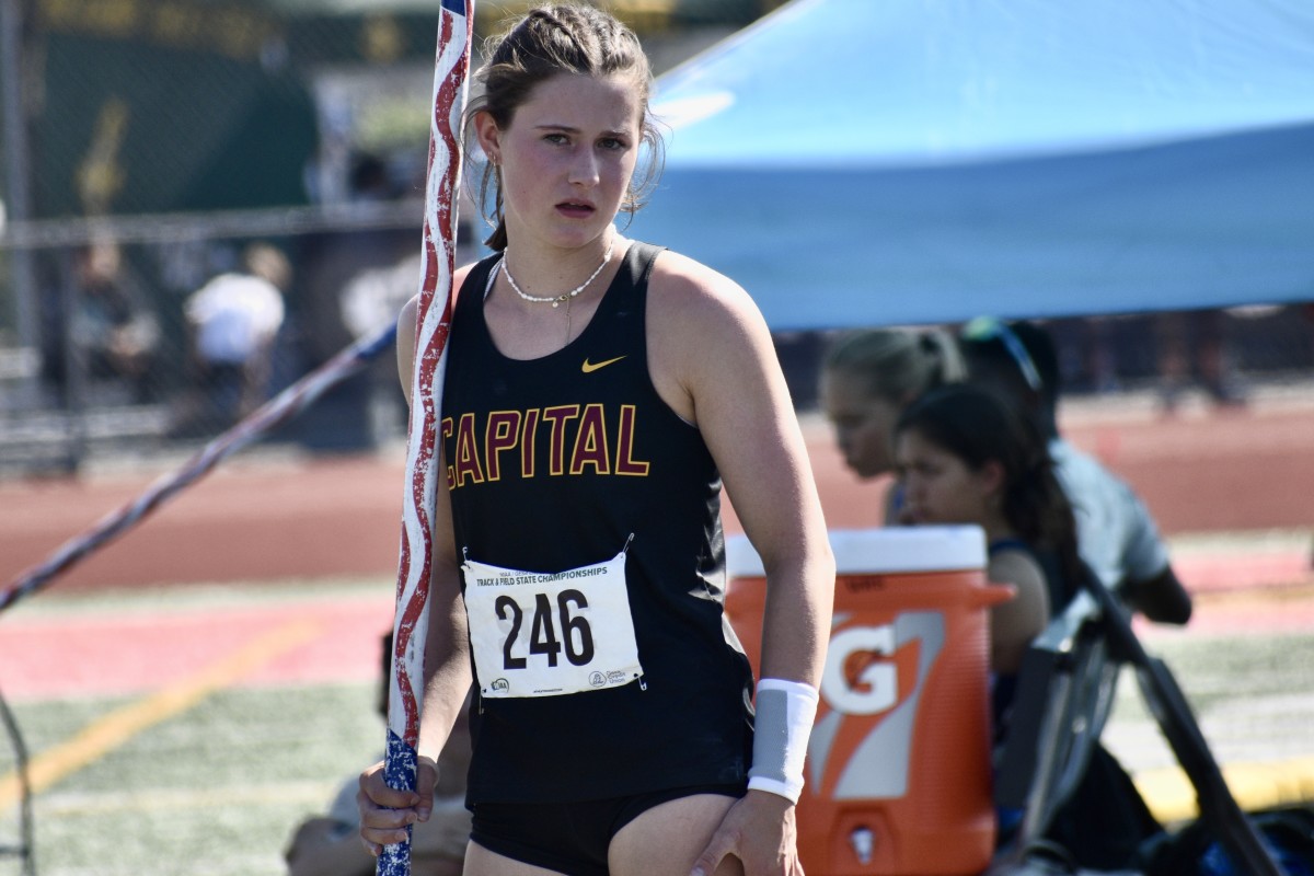 Hana Moll, Nation's Best Pole Vaulter, Ends 'miracle Season' With State ...