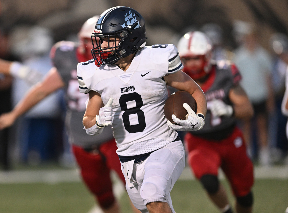 Photo of Hudson running back Ian Ludewig by Jeff Harwell