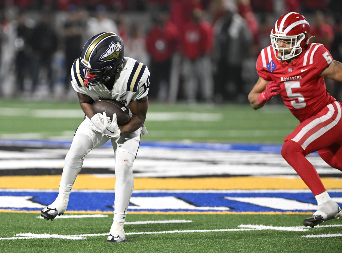 St John Bosco vs Mater Dei October 7, 2022 Photo-Heston Quan23