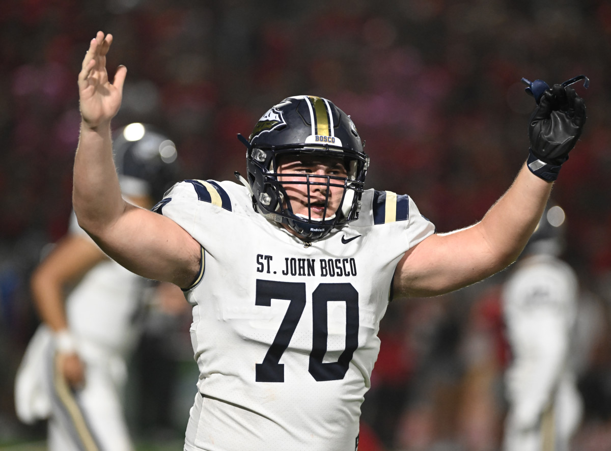 St John Bosco vs Mater Dei October 7, 2022 Photo-Heston Quan31