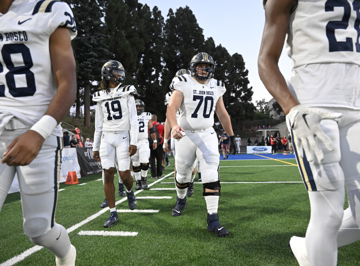 St John Bosco vs Mater Dei October 7, 2022 Photo-Heston Quan66