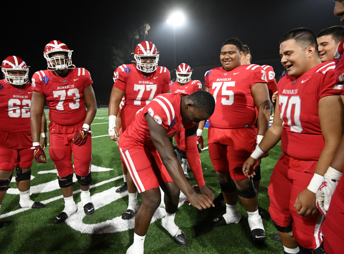 St John Bosco vs Mater Dei October 7, 2022 Photo-Heston Quan76 (1)