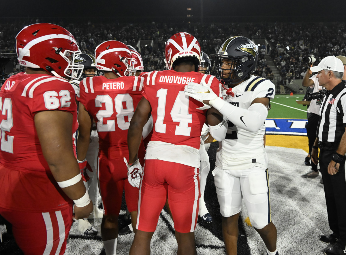 St John Bosco vs Mater Dei October 7, 2022 Photo-Heston Quan91