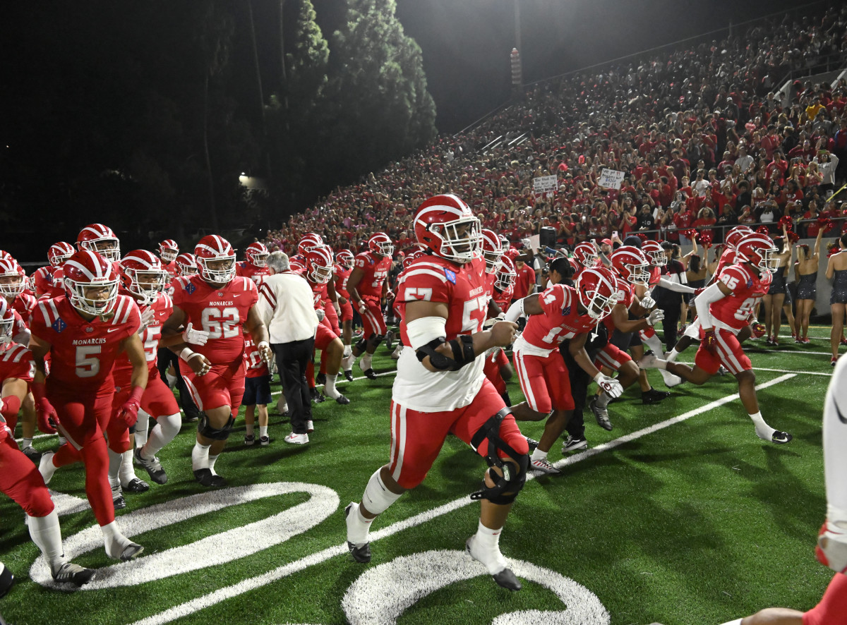 St John Bosco vs Mater Dei October 7, 2022 Photo-Heston Quan97