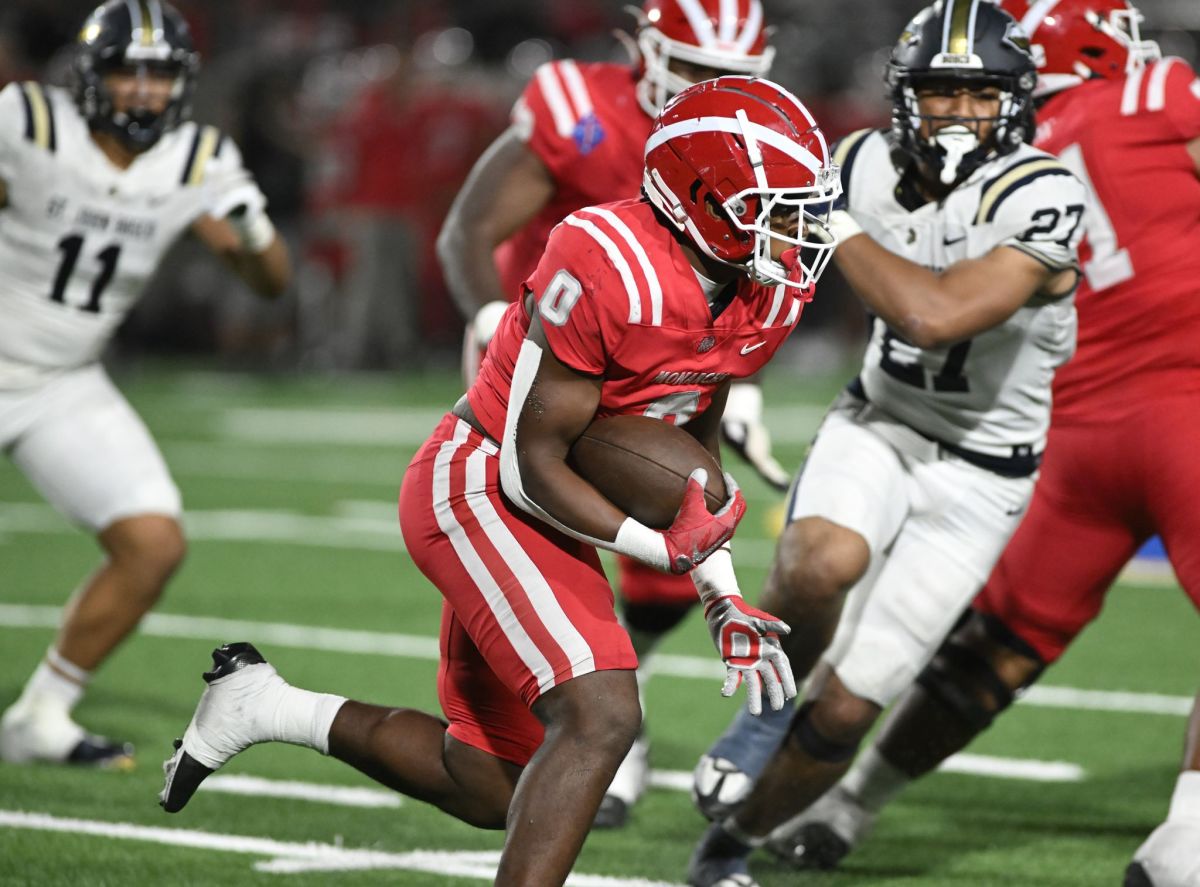 Jordon Davison (O), Mater Dei. Photo: Heston Quan. 