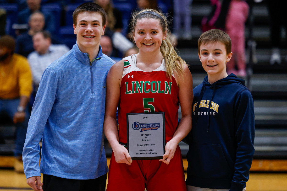 Kloe Froebe Lincoln Illinois girls basketball February 2 2024 Nate Latsch 25751